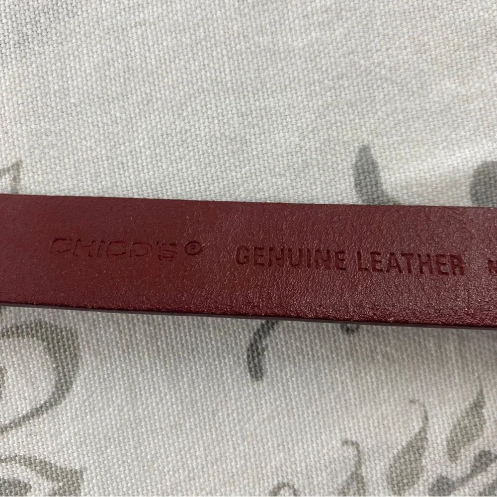 CHICO'S Red Leather Adiust Belt M/L‎ Silver/Gold Hook Buckle